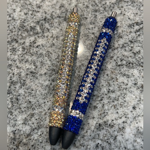 🏈 Yellow Gold Football Rhinestone Gel Pen - Picture 1 of 4